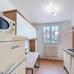 Du Port-5 By Interhome *