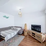 Du Port-5 By Interhome Daire Arcachon