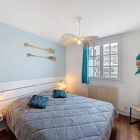 Du Port-5 By Interhome *